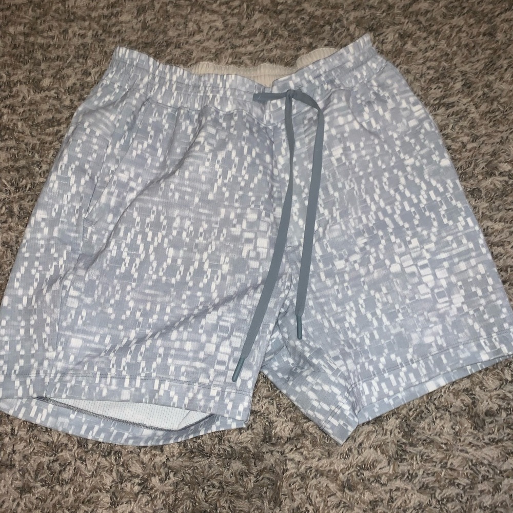 Lululemon bowline shorts 5”